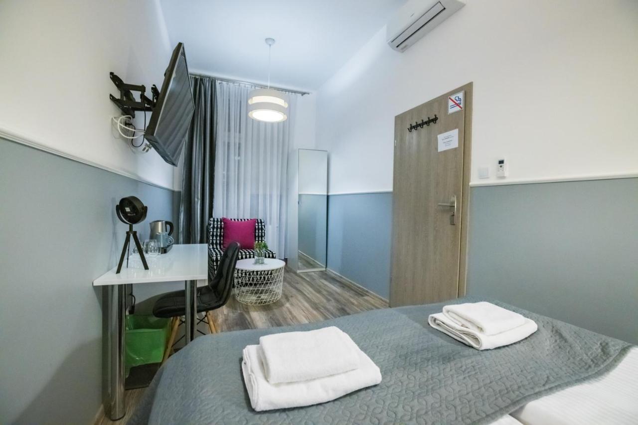 Leo Apartments Main Square Krakow Exterior photo